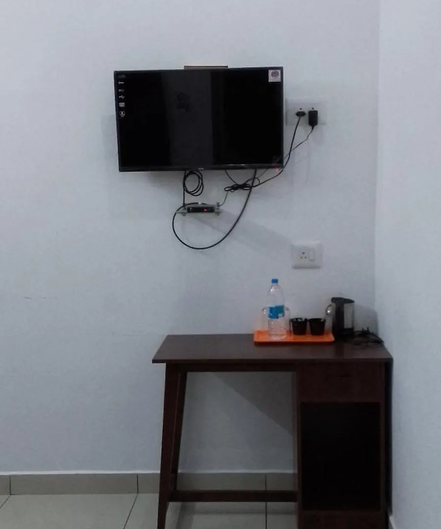Sky Residency Lodge Thrissur 호텔